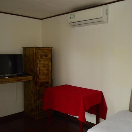 Hotel Sierpe River- Oleaje Sereno Экстерьер фото