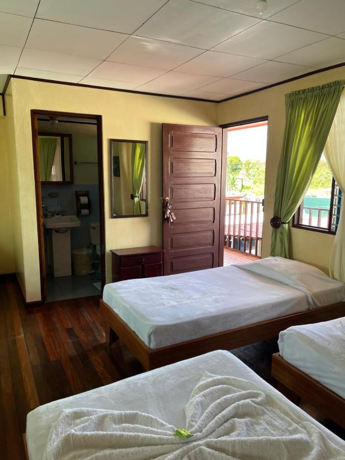 Hotel Sierpe River- Oleaje Sereno Экстерьер фото