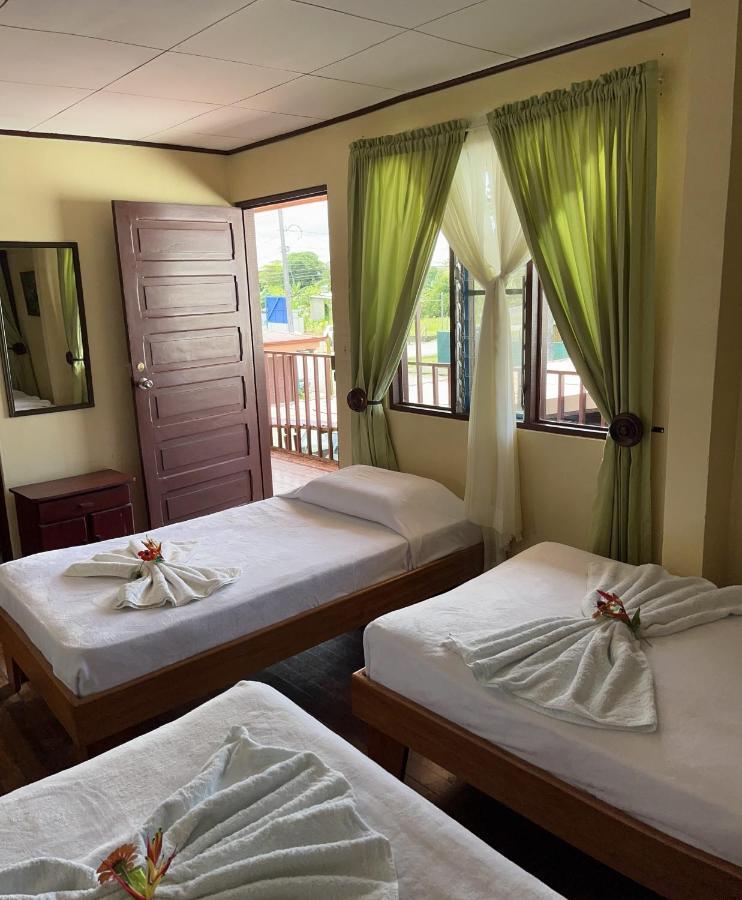 Hotel Sierpe River- Oleaje Sereno Экстерьер фото